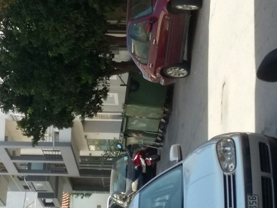 Έντονη δυσοσμία στους καδους