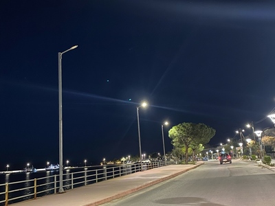 Πευκι καμενο λεντ