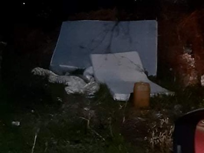 ΣΤΡΩΜΑΤΑ ΔΙΠΛΑ ΣΕ ΚΑΔΟ ΑΣΜΗΝΙ