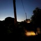 4 καμενες λαμπες στη σειρα στο δρομο